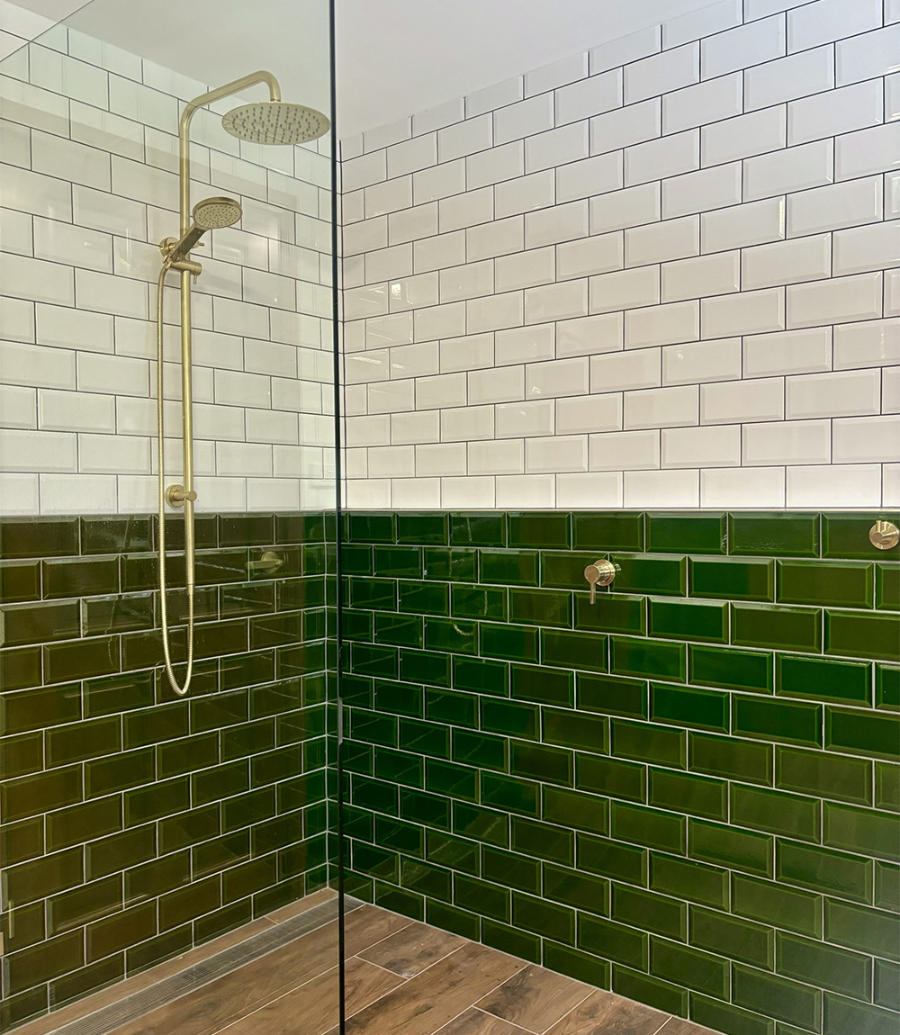 LEAKY-SHOWERS-6