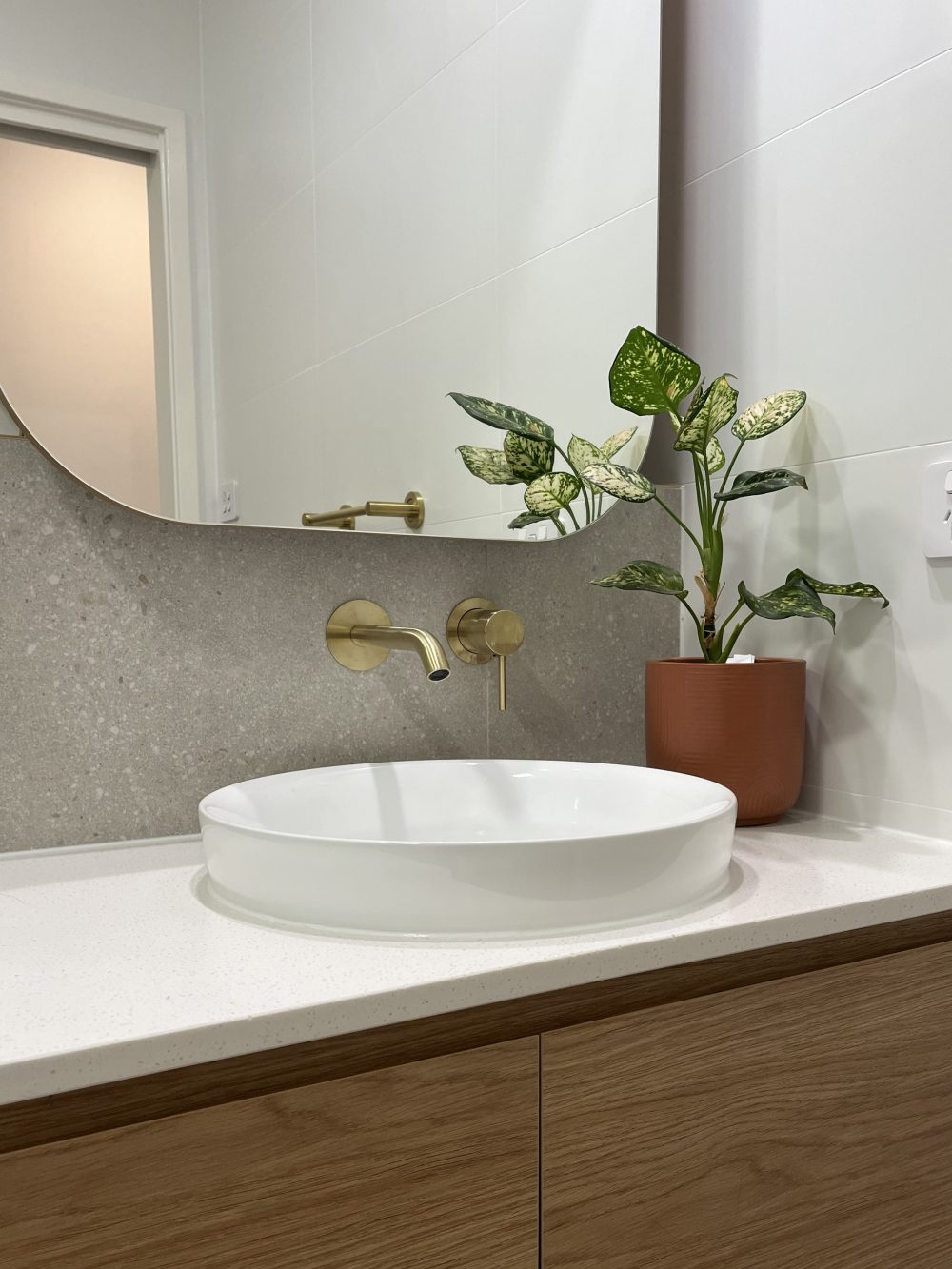 powder-room